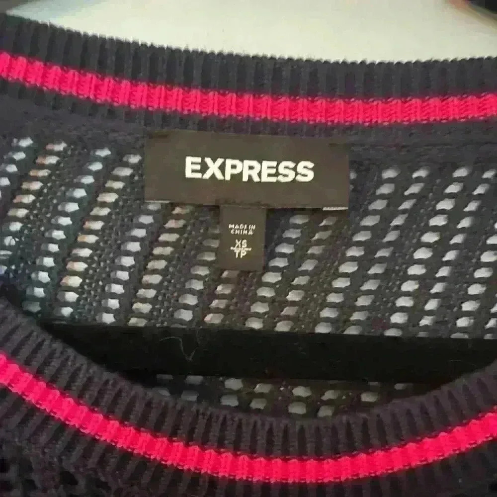 Express Open Stitch Color Block Sweater - Picture 4 of 5